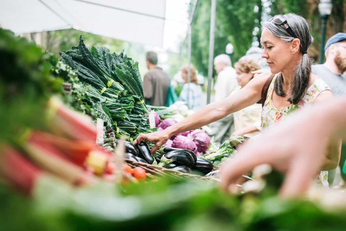 local farmers market, farmers markets today, history of farmers markets,